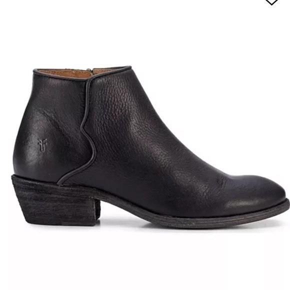 New Frye Carson Piping Bootie In Black Size 10